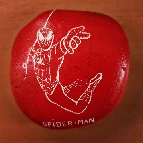 Dessin Spiderman sur galet - Partons  la chasse aux galets !!!